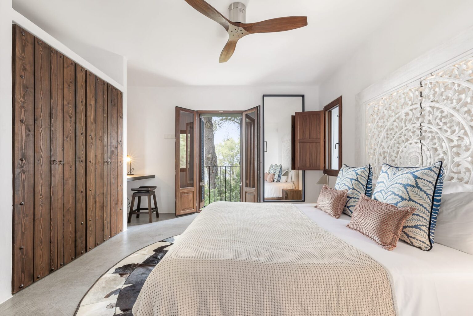 sa-torre-double-bedroom-garden-view